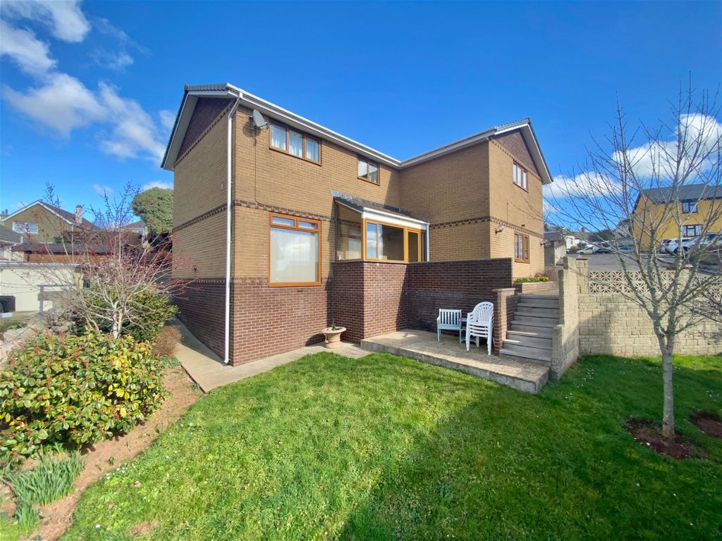 4 bed detached house for sale in The Drive, Water Lane, Kingskerswell