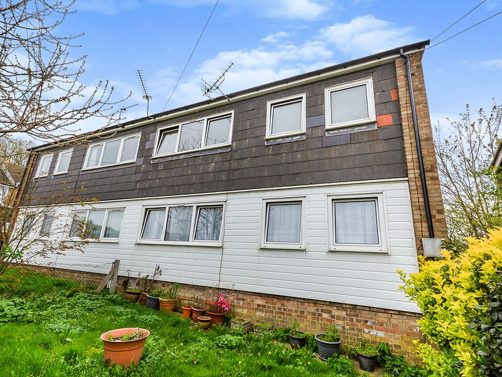 1 bed flat to rent in Mackenzie Way, Gravesend, Kent DA12 Zoopla