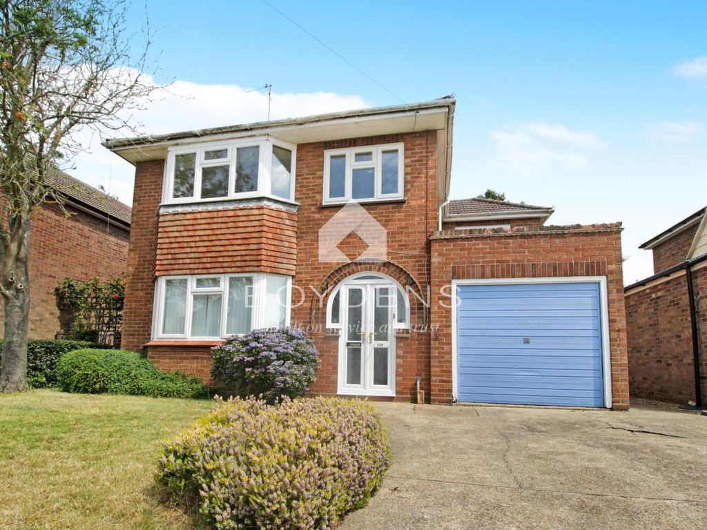 4 bed detached house to rent in Prettygate Road, Colchester CO3 Zoopla