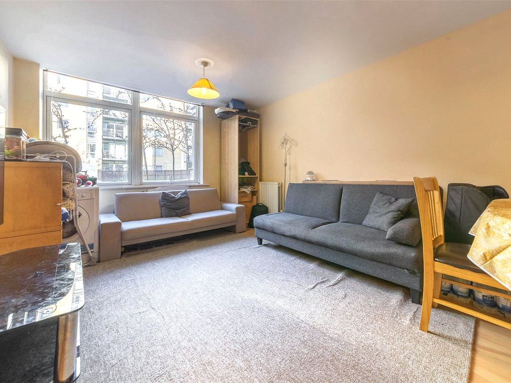 1 bed flat to rent in Fairlead House, Cassilis Road, Canary Wharf
