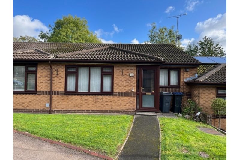 2 bed property for sale in Monyhull Road, Kings Norton, Birmingham B30