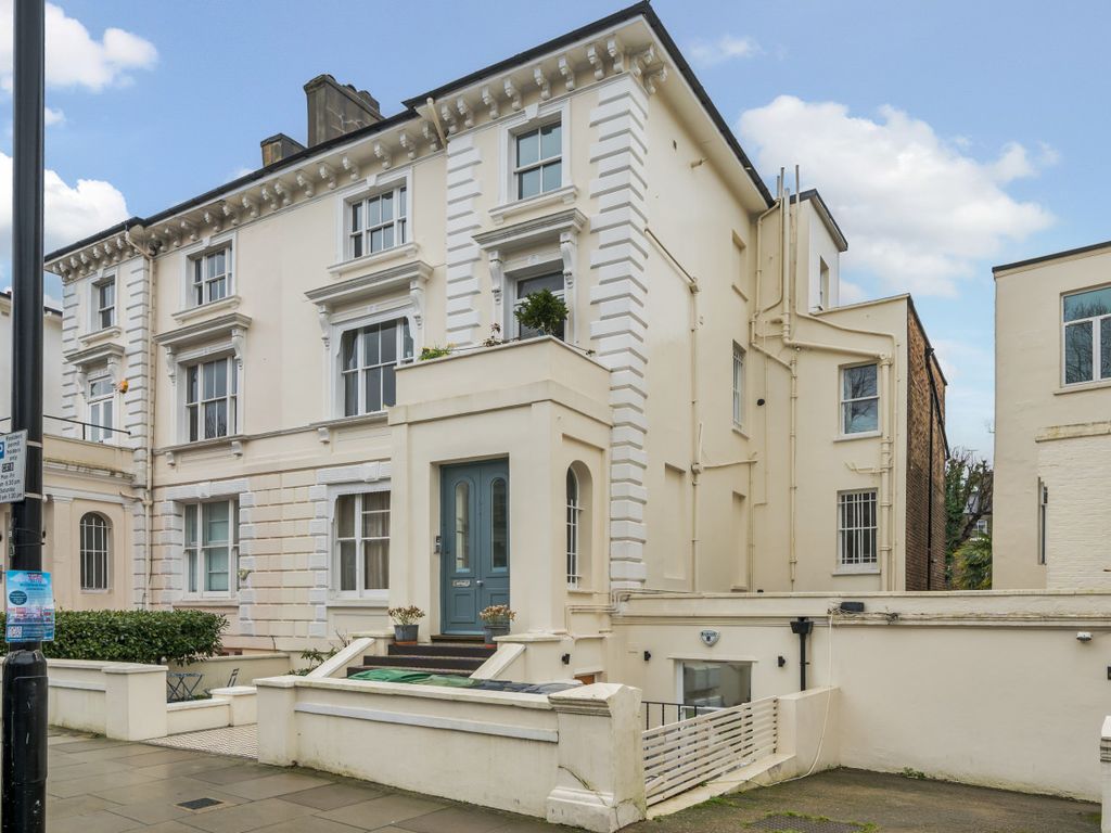 1 bed flat for sale in Buckland Crescent, Belsize Park NW3, £1,000,000