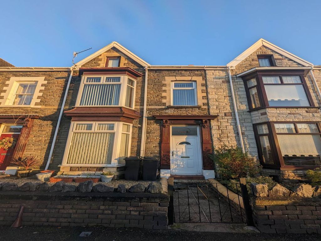 2 bed property to rent in London Road, Neath SA11, £650 pcm Zoopla