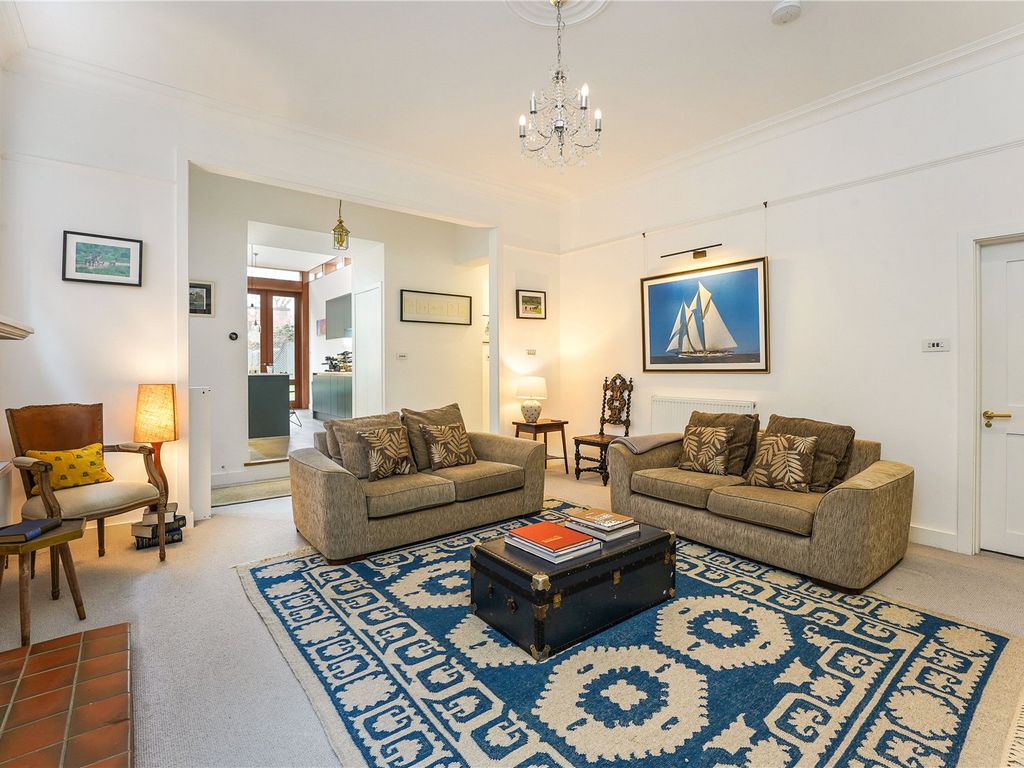 3 bed flat for sale in Lytton Grove, Putney, London SW15, £1,075,000
