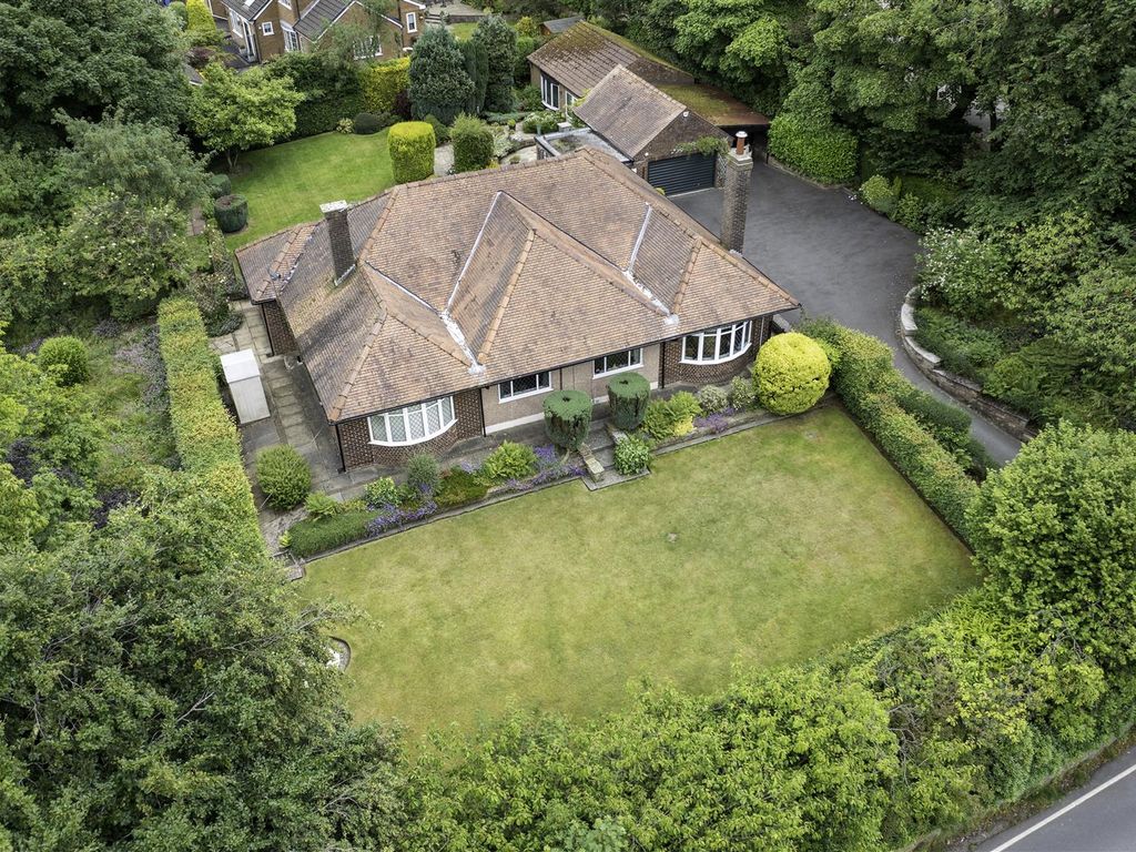 Mottram Old Road, Stalybridge SK15