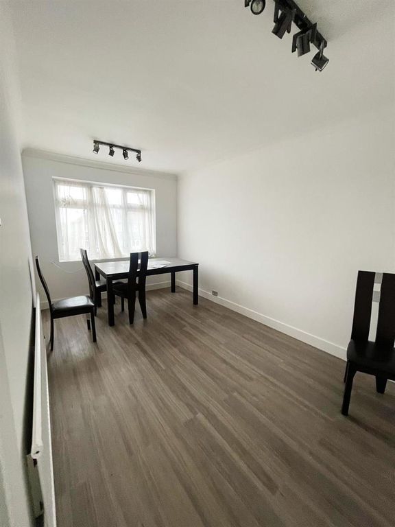 Room to rent in Waltham Way, London E4 Zoopla