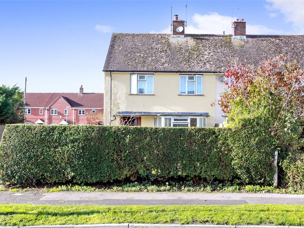 2 bed flat for sale in Eastleigh Road, Devizes, Wiltshire SN10 Zoopla