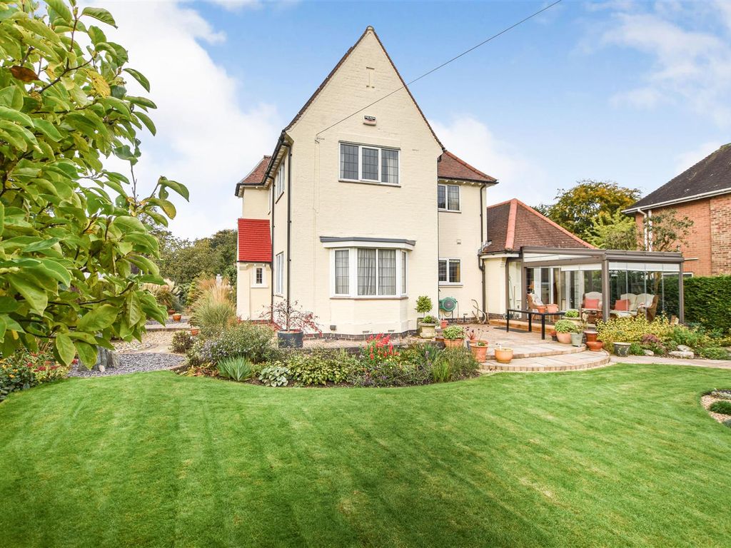 5 bed detached house for sale in South Ella Drive, Kirk Ella, Hull HU10