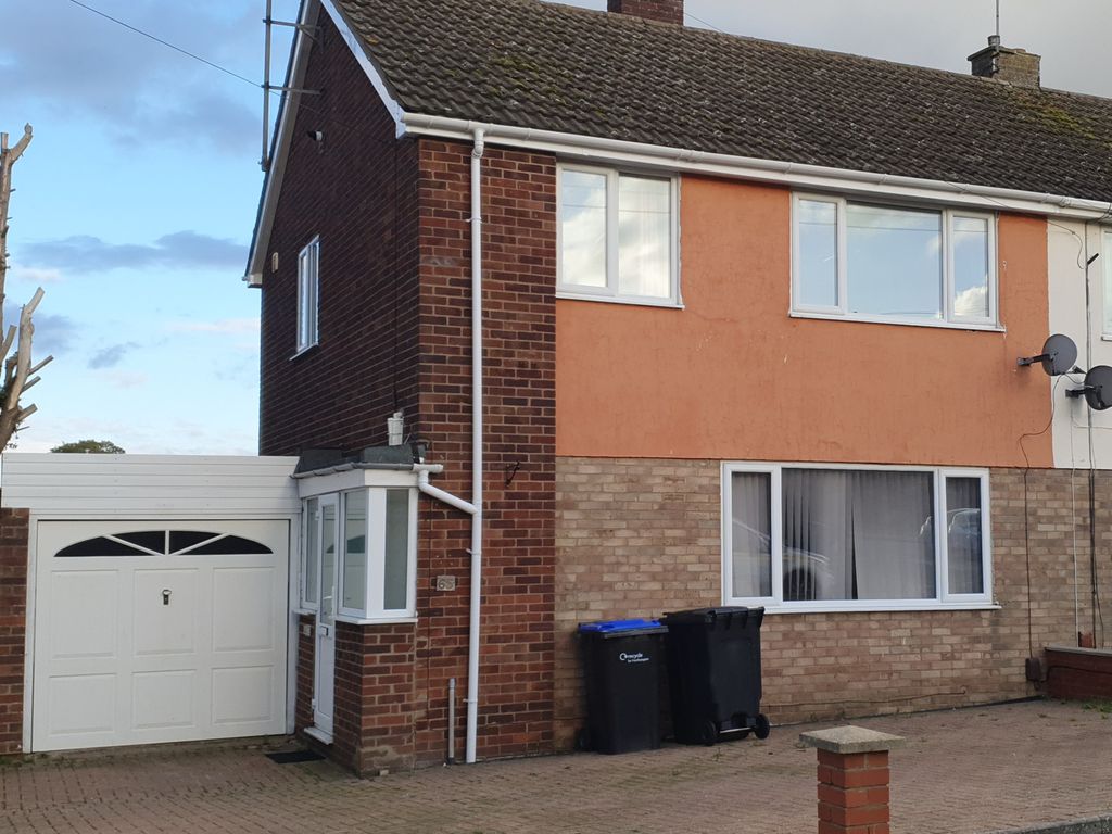 3 bed semidetached house to rent in Whitefield Road, Northampton NN5