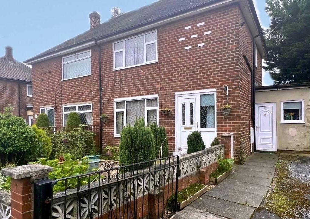 2 bed semidetached house for sale in Park Avenue, Allerton Bywater