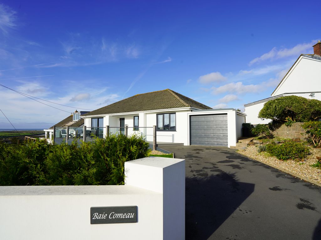 3 bed detached bungalow for sale in Broad Lane, Appledore, Bideford