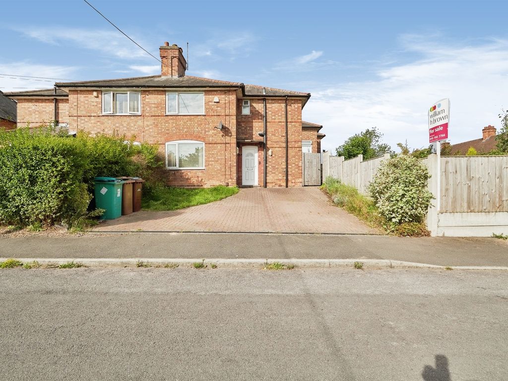 3 bed semidetached house for sale in Edwinstowe Drive, Nottingham NG5