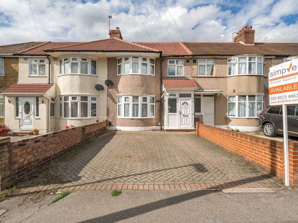 4 bed terraced house for sale in Bourne Avenue, Hayes UB3, £525,000