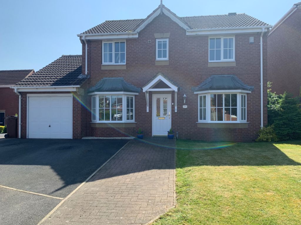 4 bed detached house for sale in Sowood Grange, Ossett WF5, £475,000