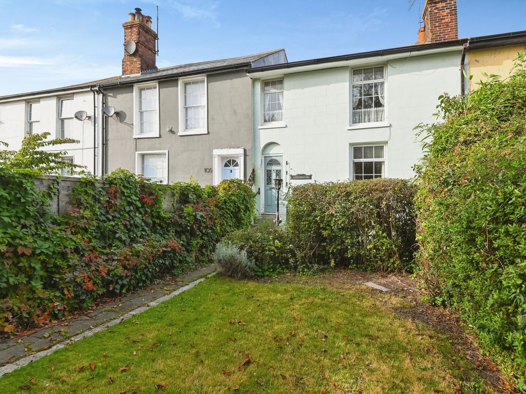 4 bed terraced house for sale in High Street, Walton On The Naze, Essex