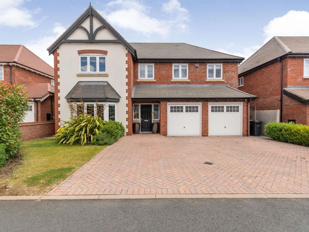 5 bed detached house for sale in Brookhouse Mews, Sutton Coldfield B76