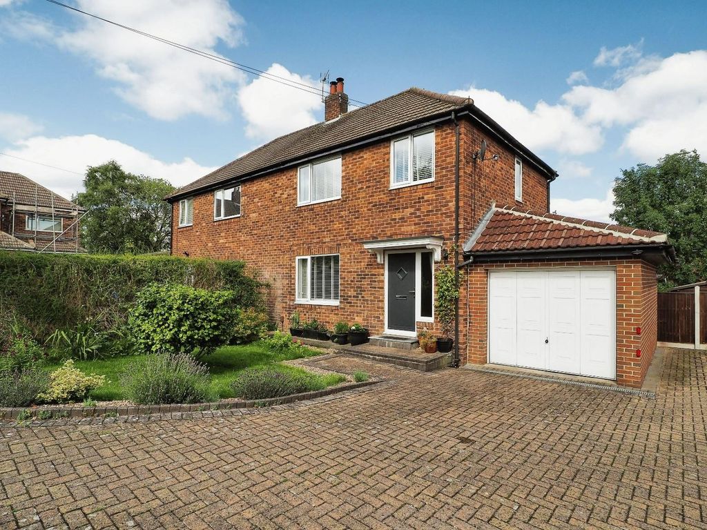 3 bed semidetached house for sale in Lancaster Park Road, Harrogate