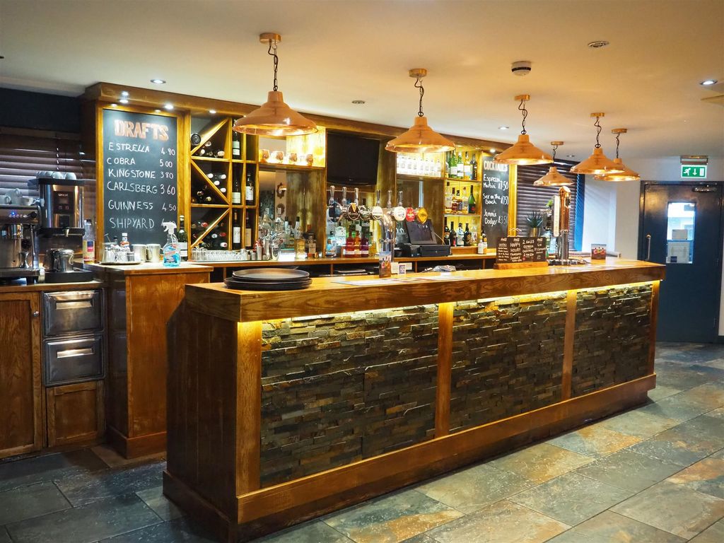 Restaurants MK40, Bedfordshire  