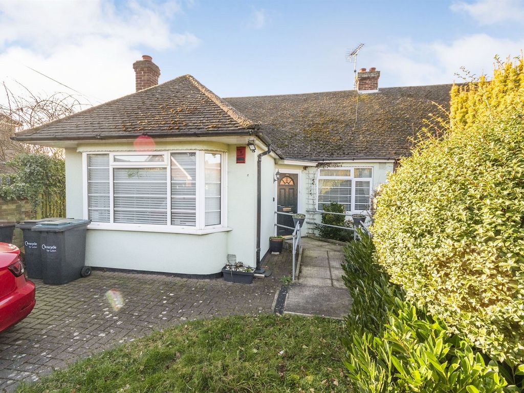 3 bed semidetached bungalow for sale in Ashcroft Road, Luton LU2 Zoopla