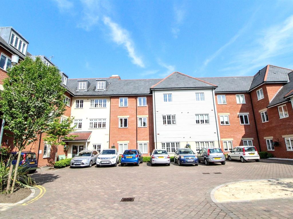 2 bed flat for sale in Ongar Road, Brentwood CM15 Zoopla