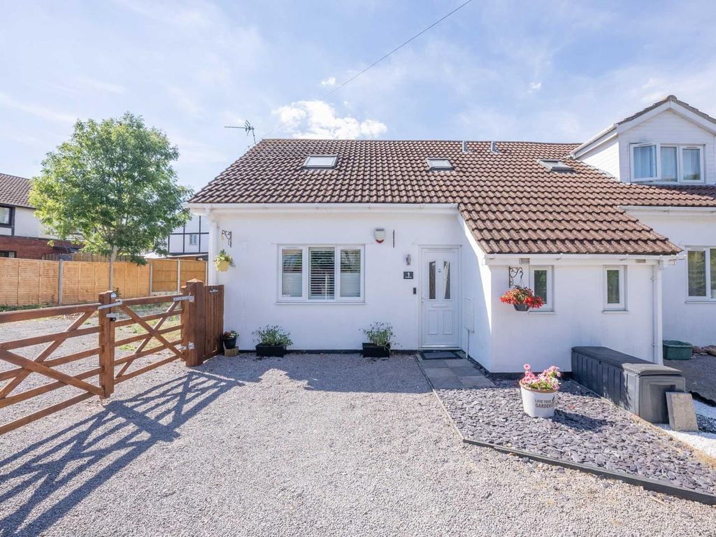 3 bed terraced house for sale in Conygree, Pill Row, Caldicot, Monmouthshire NP26 Zoopla