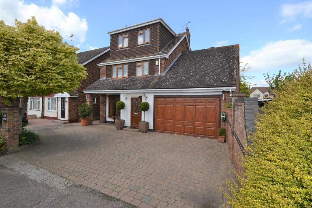 6 bed detached house for sale in Southend Road, Stanford Le Hope, Essex