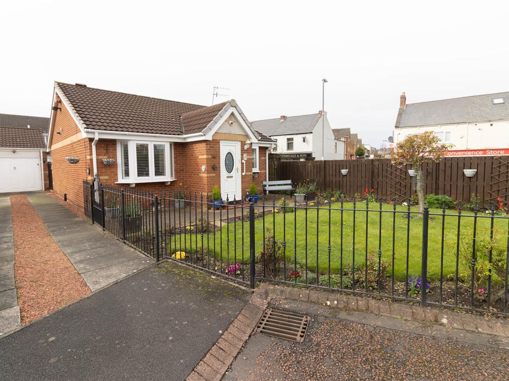 2 bed detached bungalow for sale in Riverside Court, Dunston, Gateshead