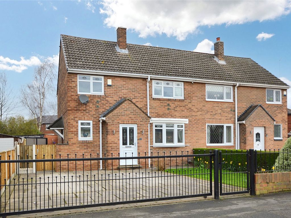 3 bed semidetached house for sale in Holmsley Lane, Woodlesford, Leeds, West Yorkshire LS26, £