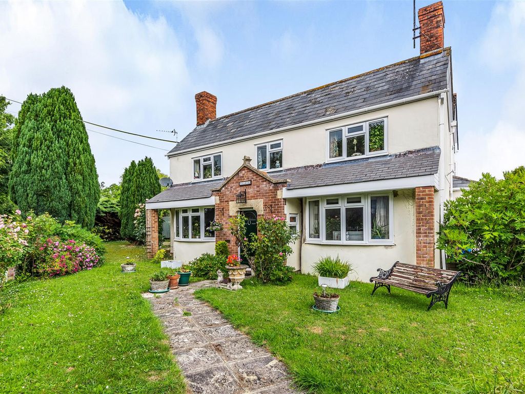 5 bed detached house for sale in New Zealand, Calne SN11, £750,000 Zoopla