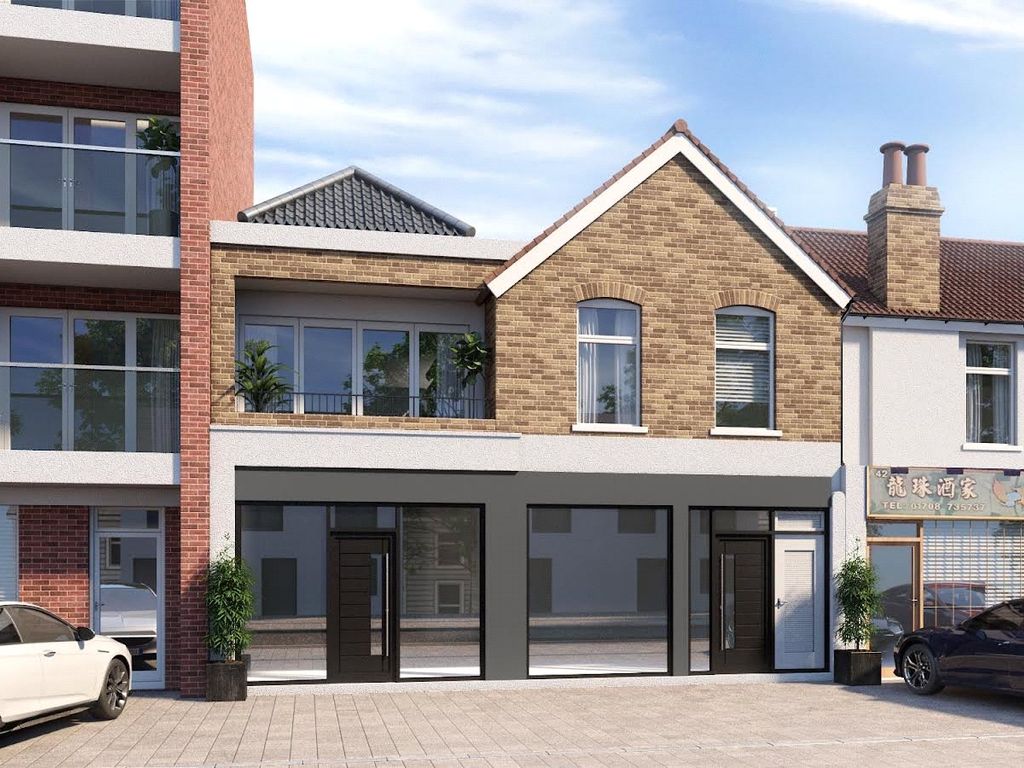 2 bed flat to rent in Victoria Road, Romford, Essex RM1 Zoopla