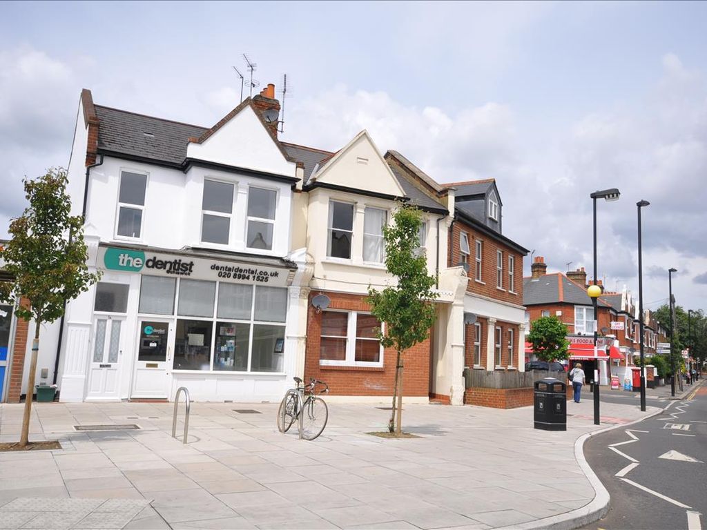 2 bed flat to rent in Southfield Road, Chiswick, London W4, £1,850 pcm