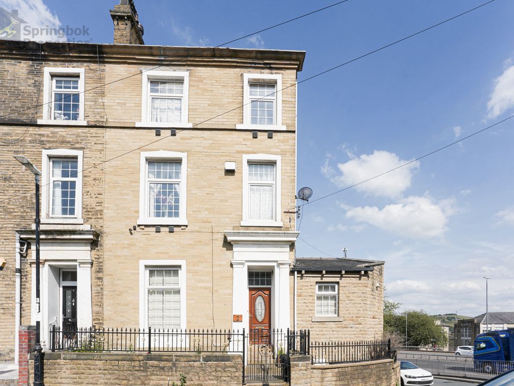Akeds Road, Halifax, West Yorkshire HX1  