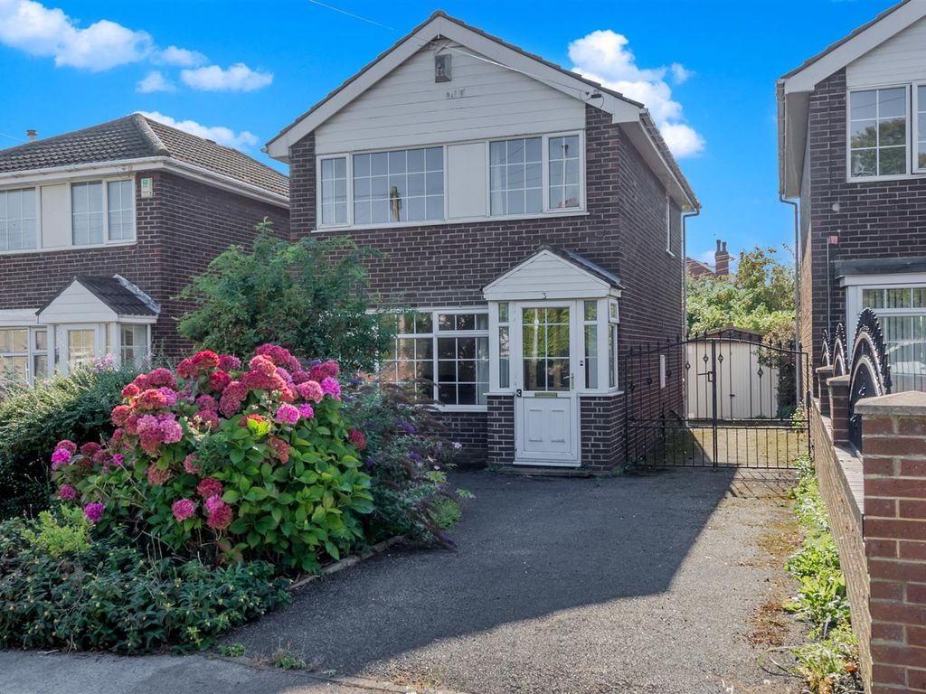 3 bed detached house for sale in Eightlands Lane, Bramley, Leeds LS13