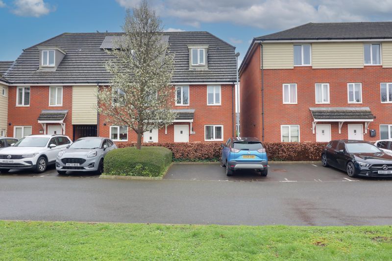 3 bed end terrace house for sale in Arras Road, Hilsea, Portsmouth PO3