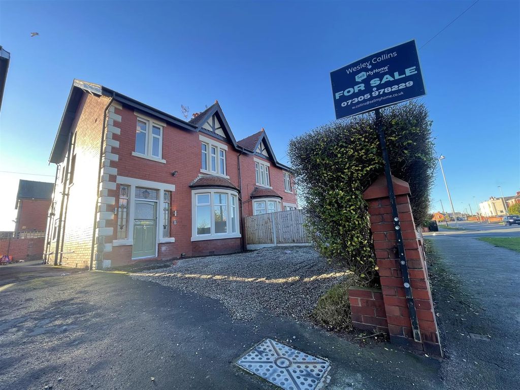 3 bed semidetached house for sale in Park Road, Blackpool FY1 Zoopla