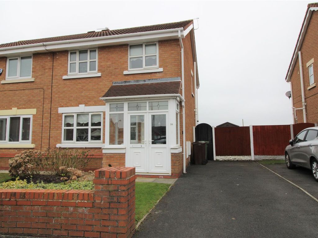 3 bed semidetached house for sale in Richmond Crescent, Netherton