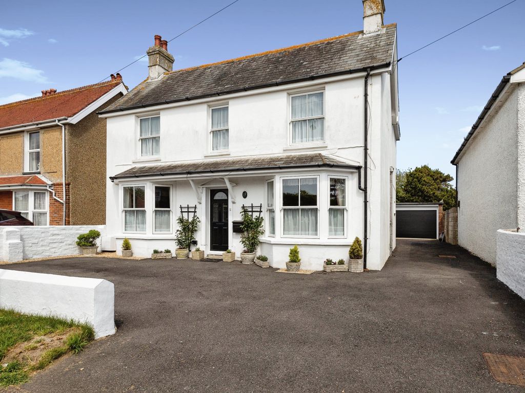 4 bed detached house for sale in Albion Road, Selsey, Chichester, West