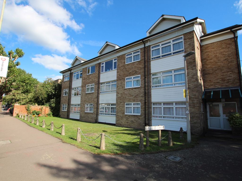 1 bed flat to rent in Priory Close, Hoddesdon EN11, £985 pcm Zoopla