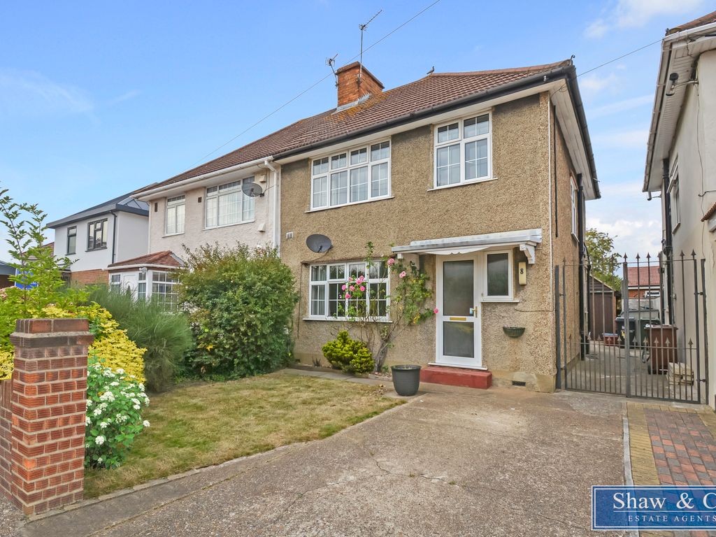 3 bed semidetached house for sale in Beaufort Gardens, Heston