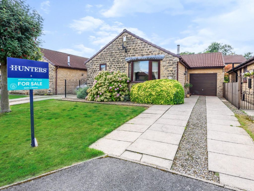 2 bed detached bungalow for sale in Hudson Close, Tadcaster LS24 Zoopla