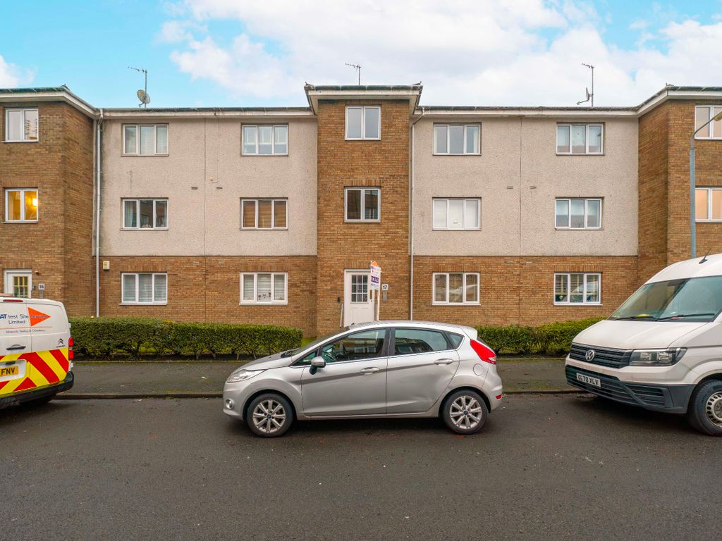 2 bed flat for sale in Dyke Street, Baillieston G69, £95,000 Zoopla