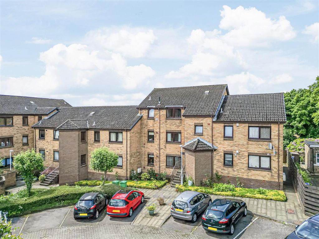 2 bed flat for sale in The Kyles, Kirkcaldy KY1, £95,000 Zoopla