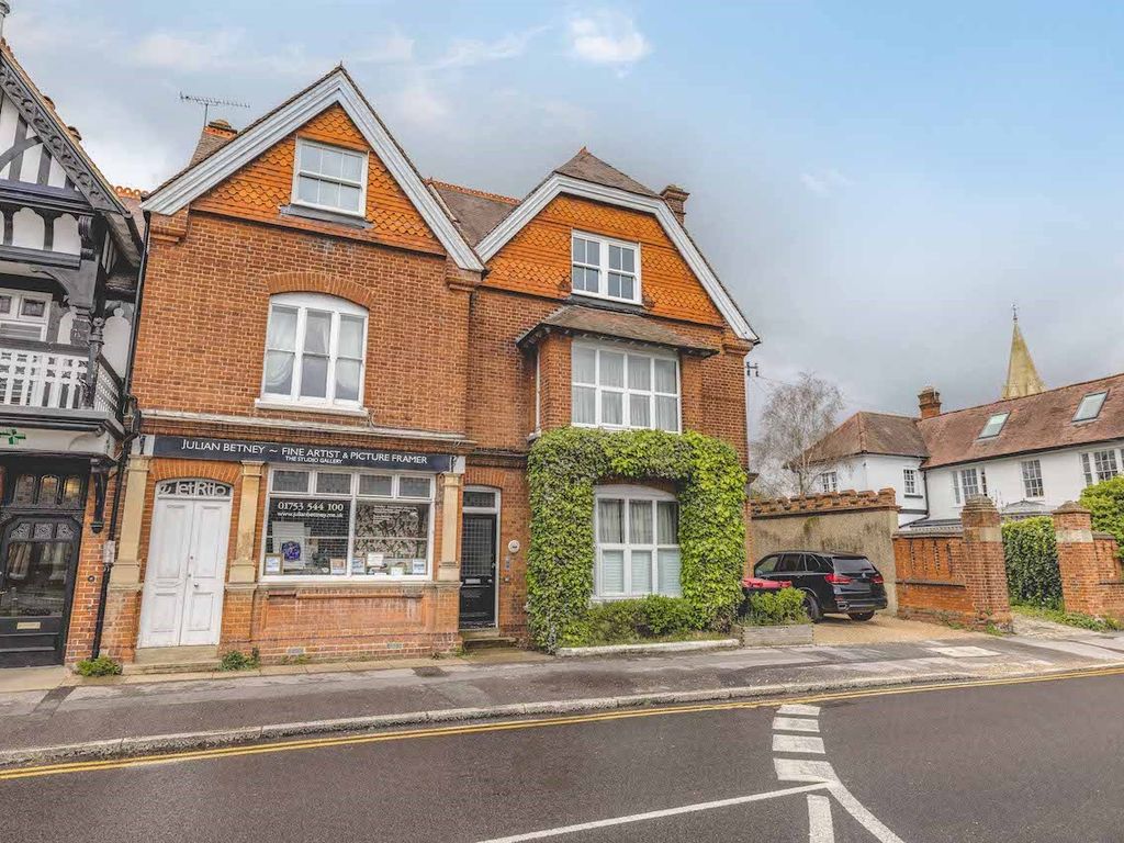 2 bed flat for sale in The Green, Datchet SL3 Zoopla