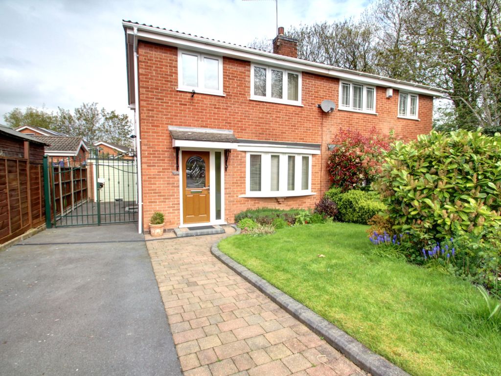 3 bed semidetached house for sale in Maplewell Drive, Anstey Heights