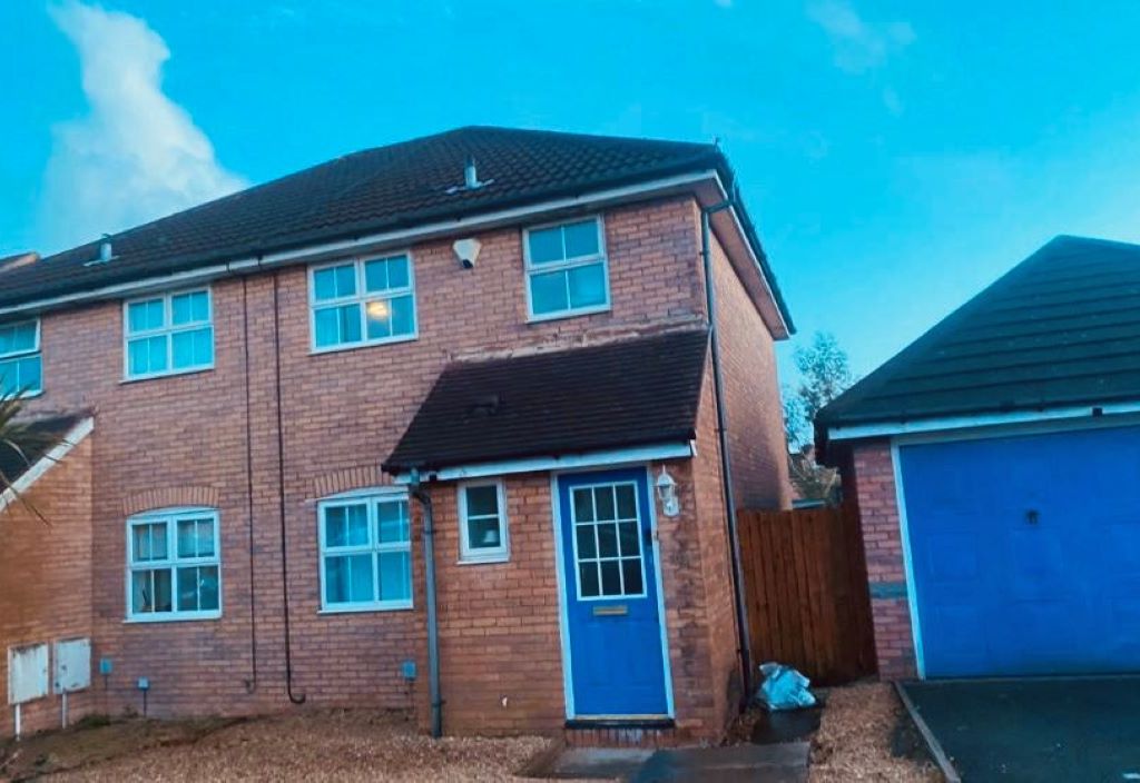 3 bed semidetached house for sale in Elm Crescent, Penllergaer