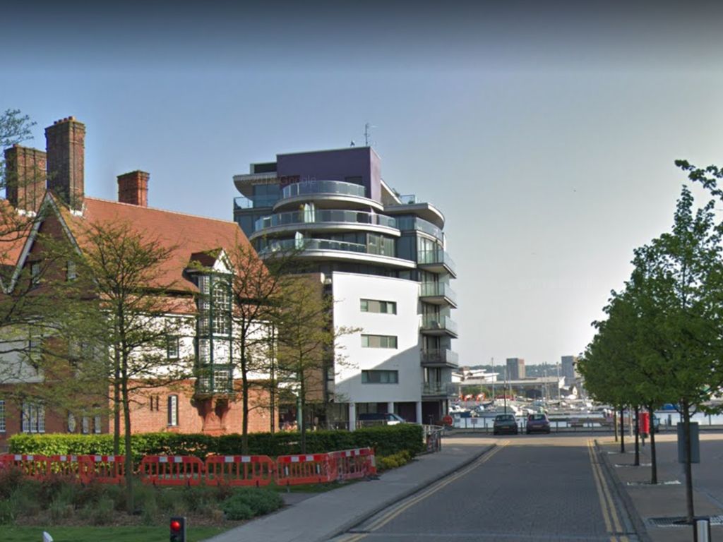 Gallions Road, London E16  