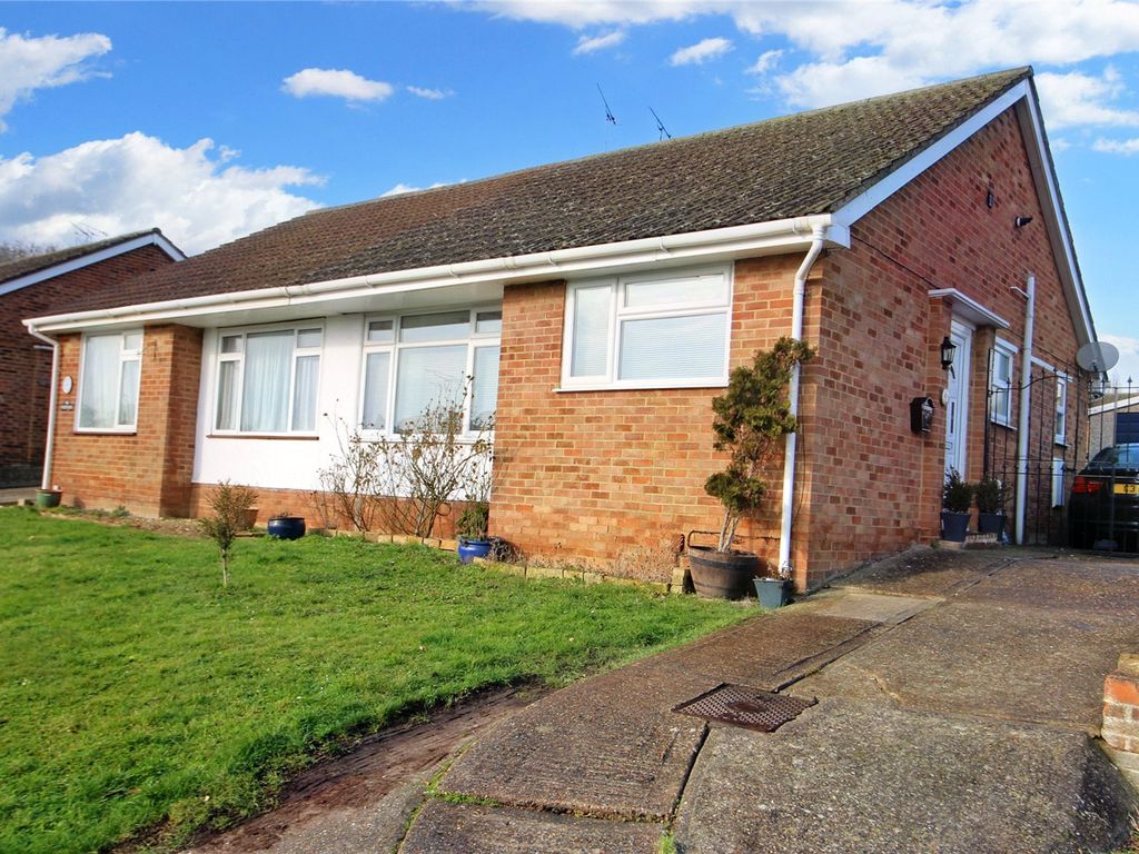 2 bed bungalow for sale in Clive Road, Sittingbourne, Kent ME10 Zoopla
