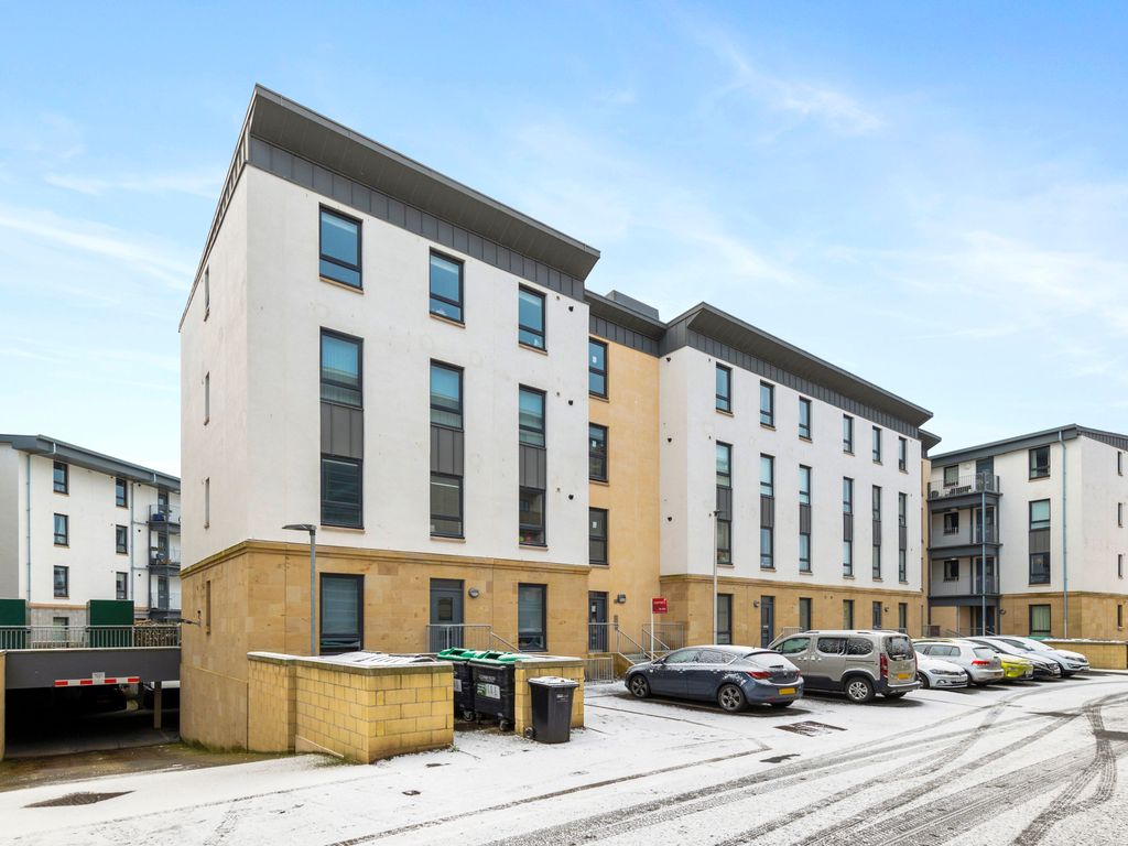 12 Goosander Street Newhaven Edinburgh EH6  