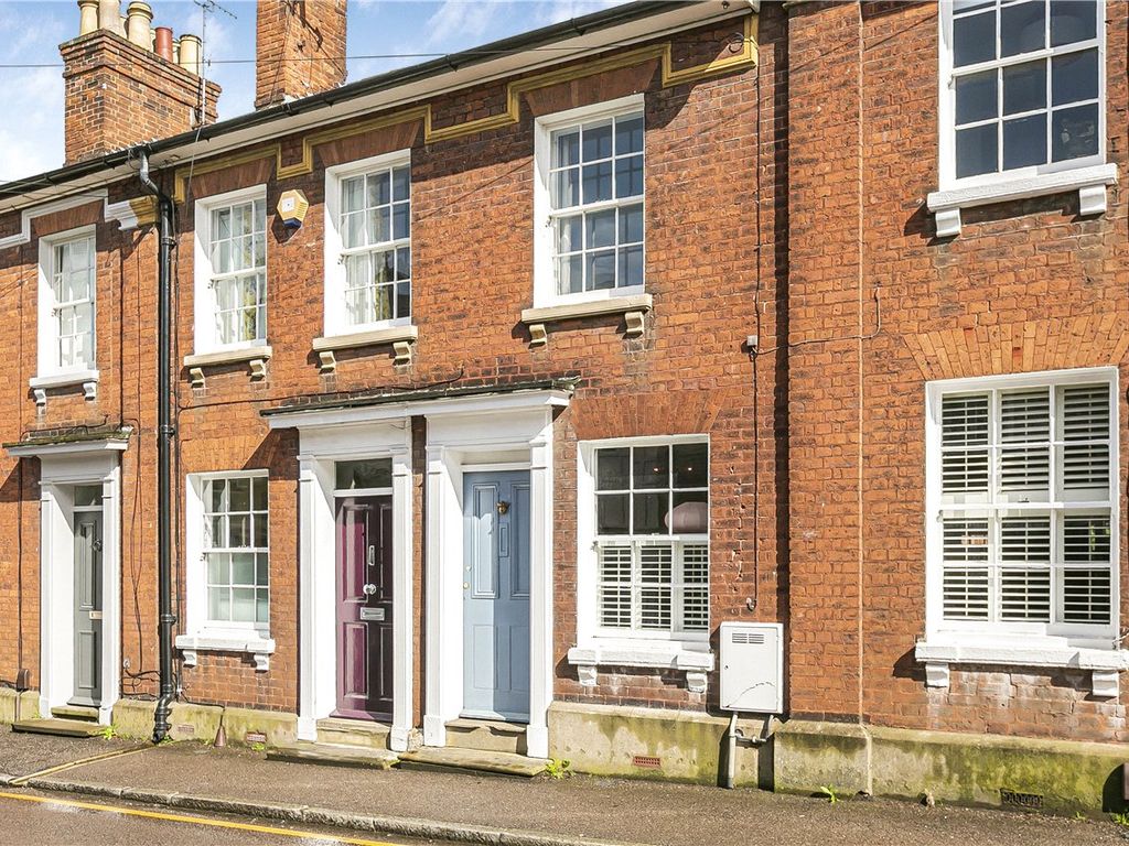 3 bed terraced house for sale in Ravens Lane, Berkhamsted
