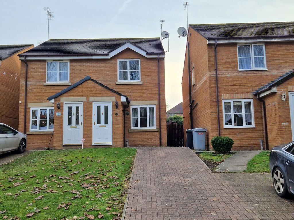 2 bed semidetached house to rent in Brookdale Park, Crewe CW2 Zoopla